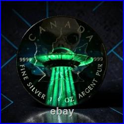 124 RARE 1 oz Canada 2018 UFO ALIEN GLOW IN DARK CANADIAN MAPLE LEAF Silver Coin