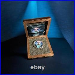 124 RARE 1 oz Canada 2018 UFO ALIEN GLOW IN DARK CANADIAN MAPLE LEAF Silver Coin
