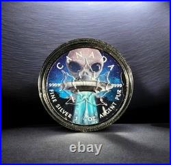124 RARE 1 oz Canada 2018 UFO ALIEN GLOW IN DARK CANADIAN MAPLE LEAF Silver Coin