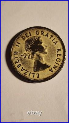 1960 25 Cent Canada Coin Stunning Collectors coin (SILVER)