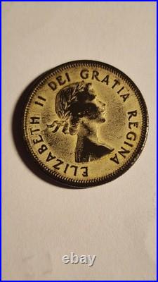 1960 25 Cent Canada Coin Stunning Collectors coin (SILVER)