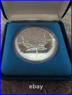 1993 Canada Maple Leaf. 9999 Silver 1 oz $5 Coin With Box