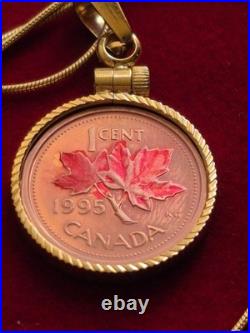 1995 Canada Maple Leaf Copper Coin Pendant & 18 Gold Over Sterling Silver Chain