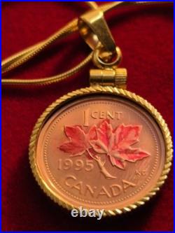 1995 Canada Maple Leaf Copper Coin Pendant & 18 Gold Over Sterling Silver Chain