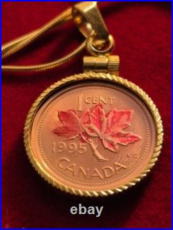 1995 Canada Maple Leaf Copper Coin Pendant & 18 Gold Over Sterling Silver Chain