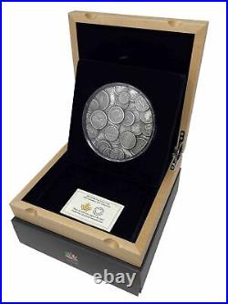 2017 Fine silver Kilo Canada $250 The Canadian Coin Collection #19-04