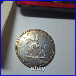 Silver Dollar Canada Lot Of 3 coins 1971 (2) and 1973 Total of 1.125 oz silver